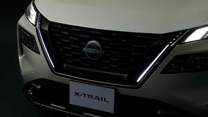 エクストレイル X-TRAIL T33 ：純正 グリルイルミネーション