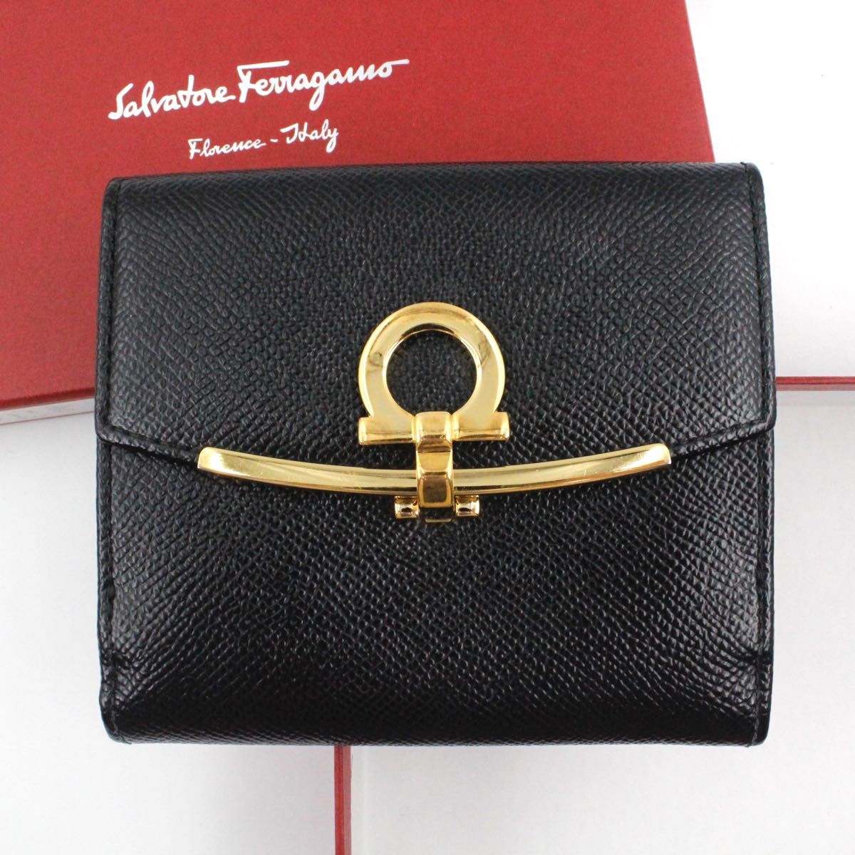 極美品】Ferragamo キーケース ガンチーニクロージャー 6連 ブラック