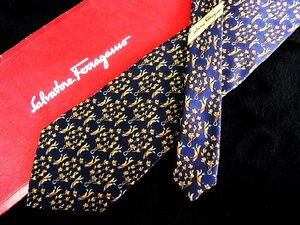 ♪今週の特売980円～♪0874W♪状態並品【Ferragamo】フェラガモ【鳥 花 葉っぱ 植物 柄】ネクタイ♪