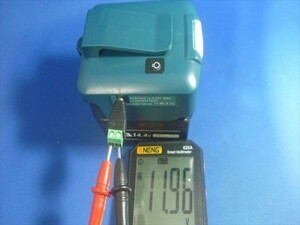  Makita соответствует удобный изменение контейнер свет +12Ⅴ мощность +USB мощность ×2.12Ⅴ мощность . есть поэтому новейший мобильный вентилятор и т.п. можно использовать BL1850B BL1860 BL1860B