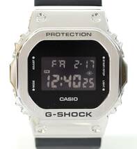 Y5584#◆未使用品◆CASIO カシオ G-SHOCK 5600シリーズ GM-5600-1JF_画像1