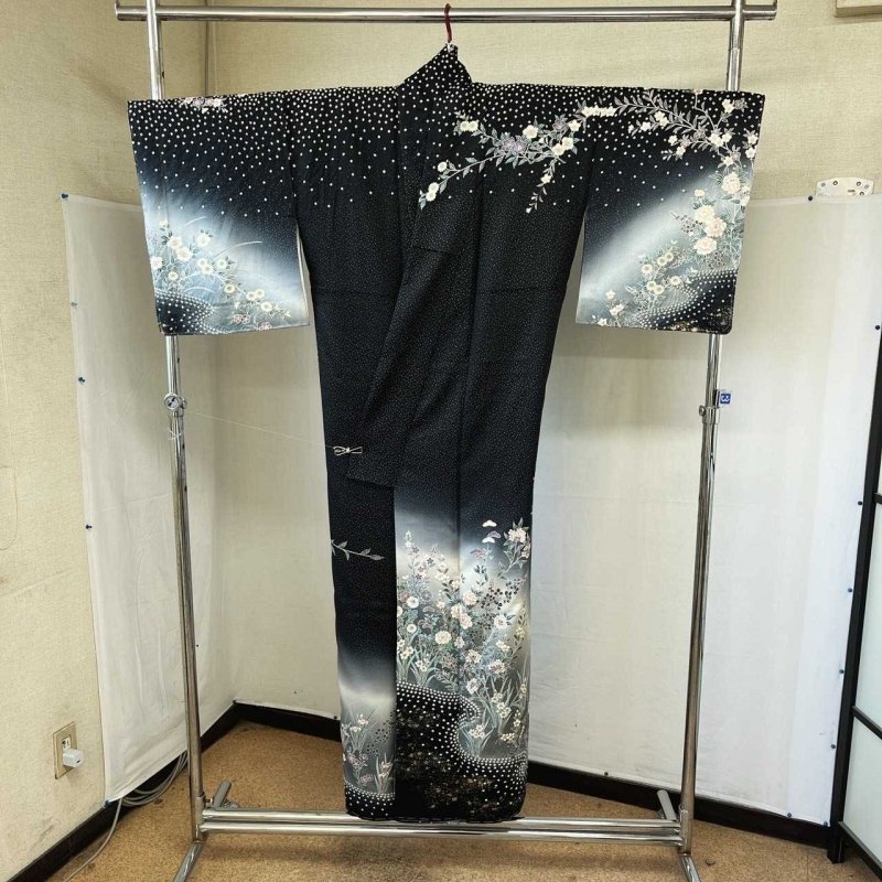 K-2845 訪問着 花柄絞り 鹿の子 紗綾形紋様 根岸色 トールサイズ ...