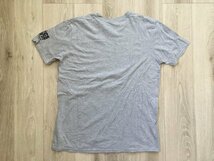 ▽♪ GILDAN ギルダン Tシャツ MCCS Okinawa Japan ミリタリー/サバゲー グレー L_画像2