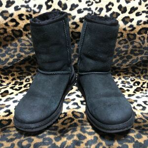 アグ★クラシックショート★22センチ　黒ブラック　ムートンブーツ UGG