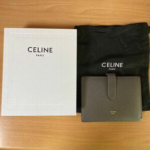 CELINE 2つ折り財布