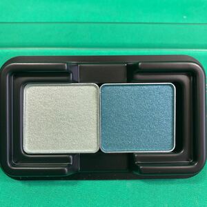 Цветовое число (71) SK-II Clear Beauty Eye Shadow, без образца, нет случая