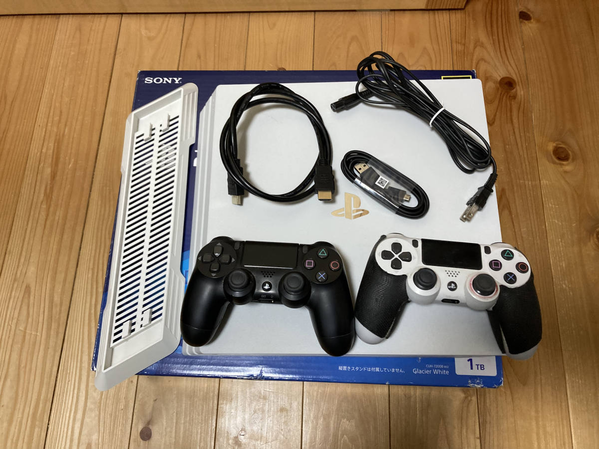 美品】PS4pro ホワイト SSD換装済 純正未使用1tbHDD付き 家庭用ゲーム