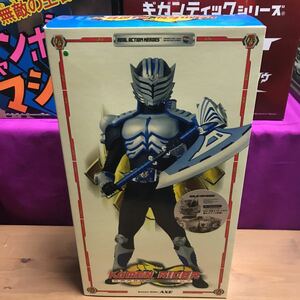 shgo【未開封】メディコムトイ RAH リアルアクションヒーローズ 仮面ライダードラゴンナイト 仮面ライダーアックス 仮面ライダータイガ