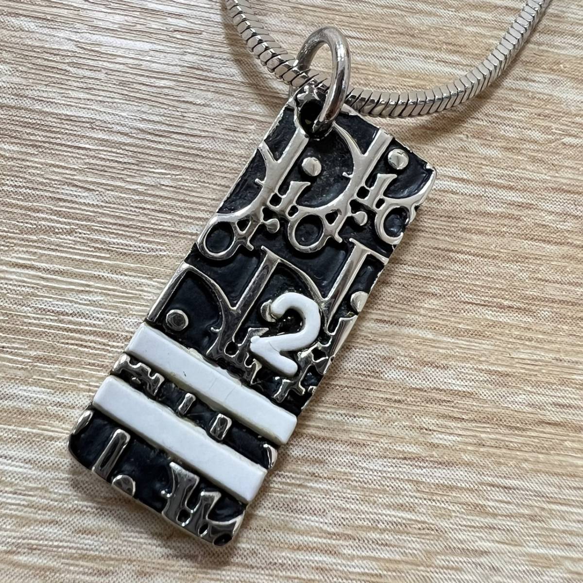 ヤフオク! -「dior ネックレス プレート」の落札相場・落札価格