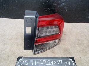 インプレッサ 　GT7 右テールランプ　ライト　レンズ D4S MOBIS FBM924-22 84912FL240