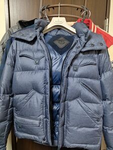 半額以下!!!!【希少】モンクレール　MONCLER W ホワイトマウンテニアリング コラボ