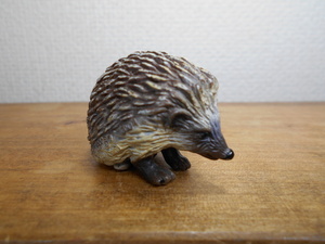 ドイツ　シュライヒ　Schleich　ハリネズミ　動物　フィギュア