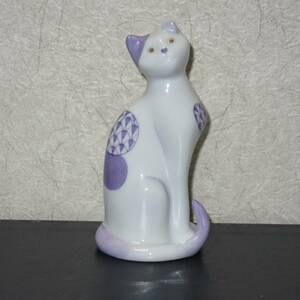 * Herend. figure *.. cat cat * new goods unused * cheap prompt decision *