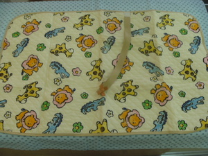 * red tea n ho mpo quilting mobile compact wani* lion * giraffe diapers change mat 