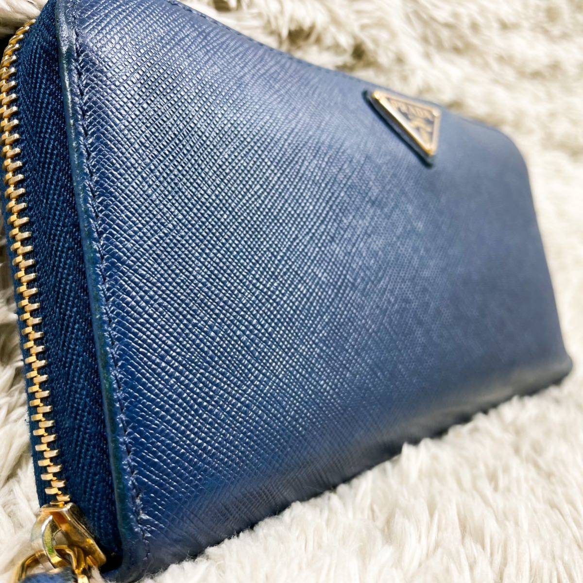 ヤフオク! -「prada(プラダ)☆サフィアーノ三角ロゴファスナー長財布