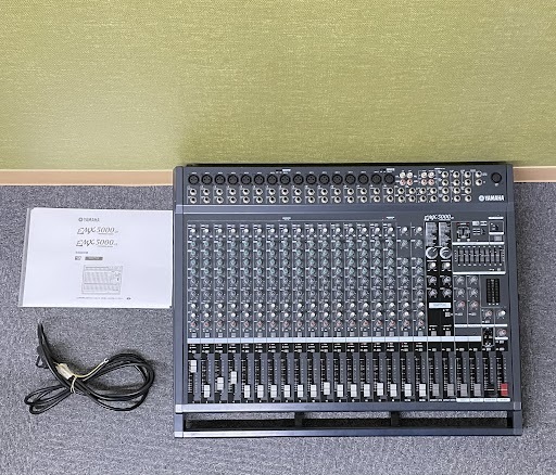 新製品情報も満載 YAMAHA パワードミキサー EMX5000-20 SKBケース付