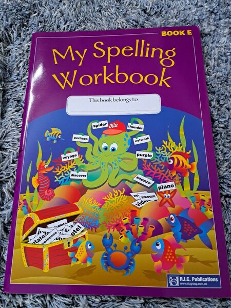 My spelling workbook 英語　ワークブック