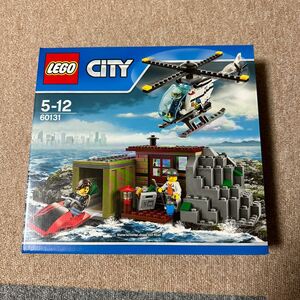 レゴ (LEGO) シティ ドロボウの島 60131 ヘリコプター　水上バイク　ミニフィギュア