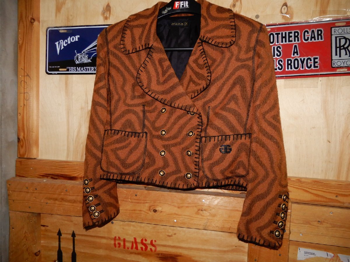 ☆放出目玉企画☆☆イタリヤ 伊太利屋 ☆人気のファッションジャケット、茶系☆サイ