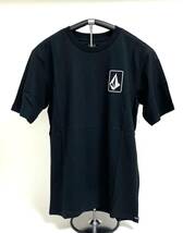 VOLCOM ボルコム AF542200BLK① メンズ Lサイズ 半袖Tシャツ ブラック色 ロゴティー バックプリント Logo ヴォルコム 新品 即決 送料無料_画像1