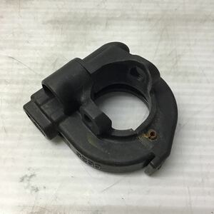 F14-43ne スズキ レッツ4 CA45A スロットルホルダー 純正部品