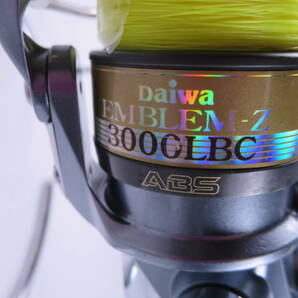 碎 ダイワ トライソ 本体 ・ エンブレムZ 3000スプール DAIWA TRISO レバーブレーキ スピニングリール 磯 （検 グレ メジナ 2207の画像2