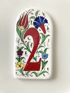 Art hand Auction Hand-painted Ceramic Number Plate Kyutafya Pottery Exotic Türkiye ◇ Floral Tulip Tile 2 Handmade, furniture, interior, interior accessories, others