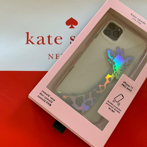 ◆新品！箱入り！ケイトスペード/虹色にひかる♪キリンのiPhone11 pro max　ケース　8ARU6757　プレゼントに！アイフォン11　pro　max