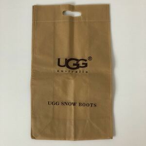 アグ UGG ② ブーツカバー 未使用ですが汚れ有り要チェック 29.5×50×厚み15 不織布 埃避け 収納時 下駄箱 カバー ブーツ 保存袋 ムートン