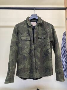 N AMERICAN EAGLE OUTFITTERS アメリカンイーグル　上着　ジャケット　サイズ　M