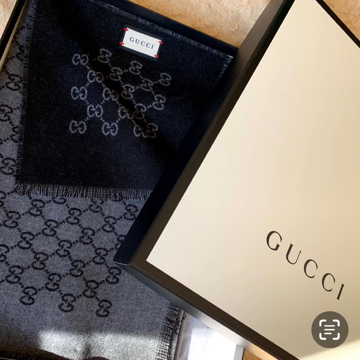 GUCCI グリッタースカーフ マフラー スター柄 東京販売 メンズ