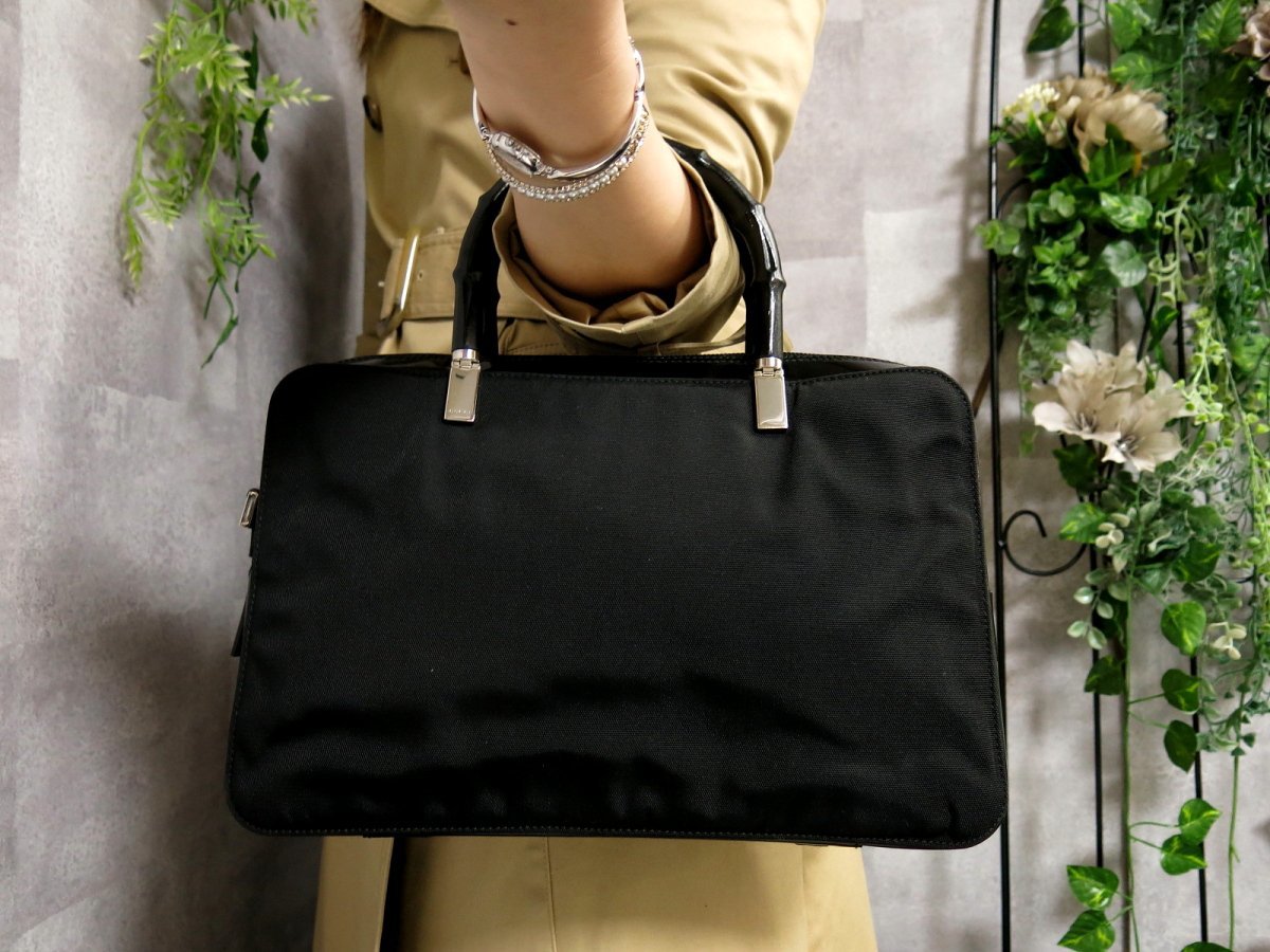 GUCCI レザーハンドバッグの値段と価格推移は?|2,109件の売買情報を ...