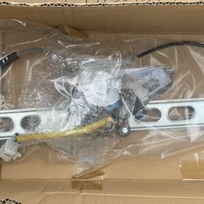 新品スズキSUZUKI MC22SワゴンR右フロントドアレギュレターASSY 83401-84F20の画像1