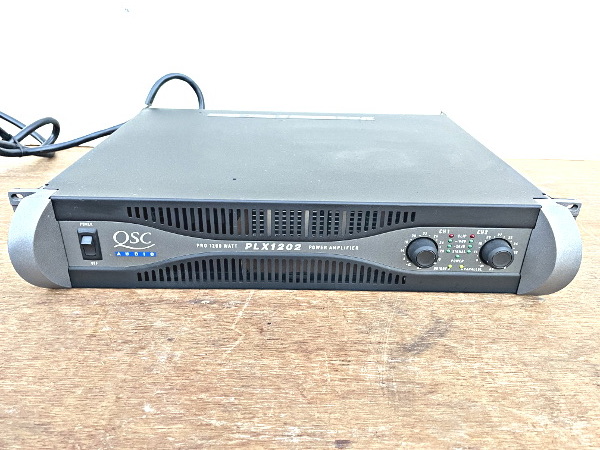 新規購入 QSC パワーアンプ おまけ付き PLX1202 レコーディング/PA機器