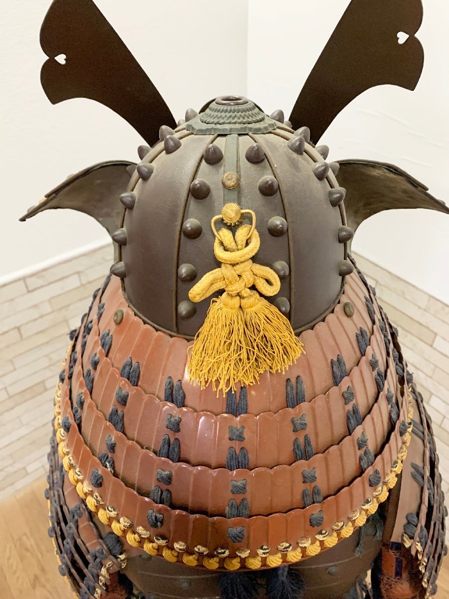 等身大甲冑鎧武具一式兜戦国武士紺糸威鉄錆地塗鋲綴二枚胴具足丸に武田