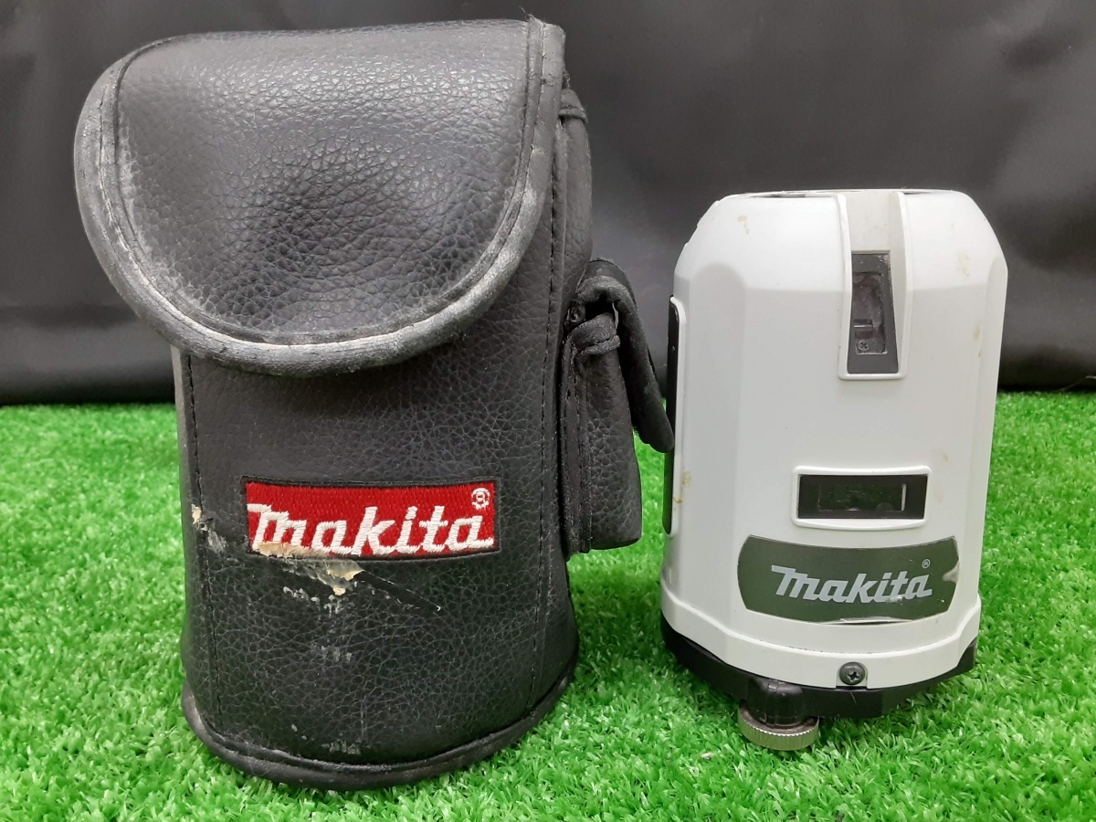 マキタ レーザー墨出し器 SK88　室内 室外兼用 おおがね 通り芯+ろく 工具/メンテナンス 手数料安い