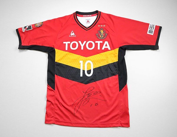 名古屋 グランパス ユニフォーム 12の値段と価格推移は?|9件の売買