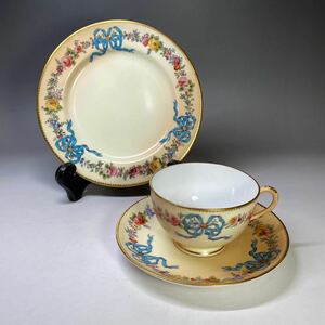 19 century Royal Worcester cup & saucer Trio plate a-ru*n-vo- Blue Ribbon rose rose coffee cup tea cup 