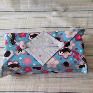 * handmade * reversible tissue box cover : plum . black cat pattern × city pine . floral print : light blue : foreign. person to . earth production etc. 