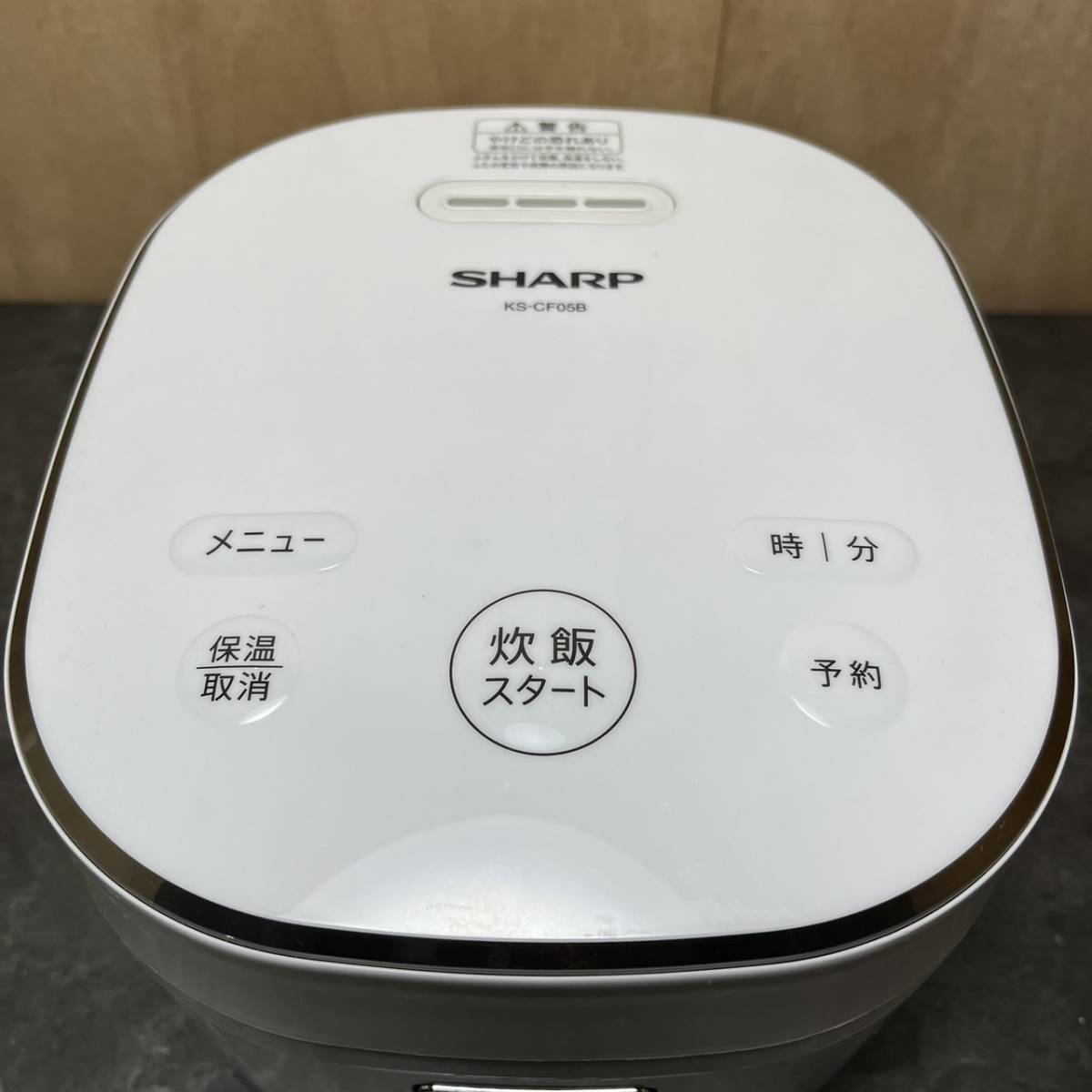 新しい到着 シャープ SHARP 炊飯器 1.0L 5.5合炊き KS-Z101-S 中古品