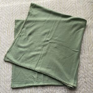 レストローズ ウールニットストール 116㎝角 スモーキーグリーン