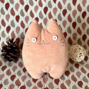 匿名配送【送料無料】オレンジ猫のぬいぐるみ「ふにゃーた」白目