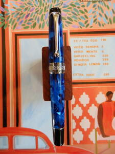 *[ almost unused ] Aurora Optima blue * chrome trim fountain pen pen .:14K585 solid Gold M