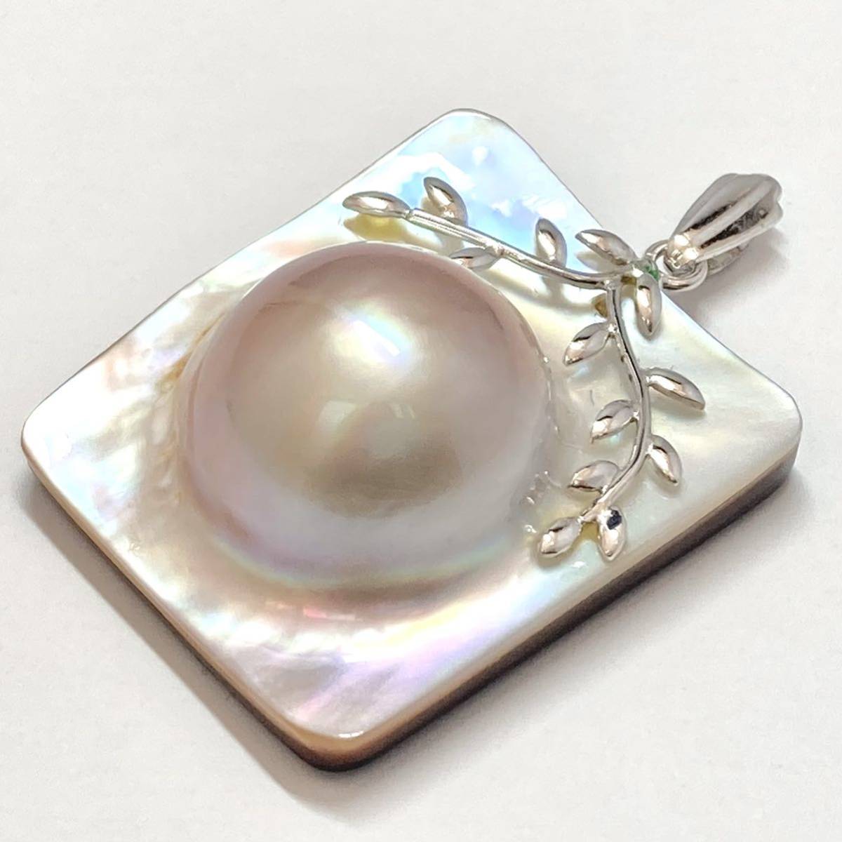 はこぽす対応商品】 K14WG 半円真珠 珠の大きさ マベパール イヤリング