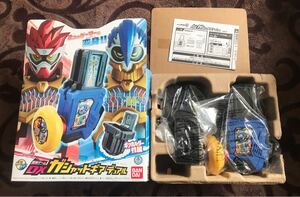 ほぼ未使用 DX ガシャット ギアデュアル 仮面ライダー エグゼイド 変身ベルト ゲーマドライバー おもちゃ スナイプ ブレイブ パラドクス