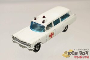 MATCHBOX Matchbox 54 CADLILAC Cadillac AMBULANCE ambulance chip / scratch box less . Britain made present condition delivery 