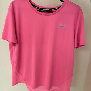 NIKE ピンク Lサイズ 半袖 driｰfit ドライフィット