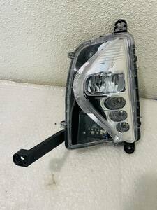 プリウス ZVW50 50系 前期 左フォグランプ LED KOITO 47-83