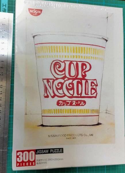 限定 非売品 カップヌードル パズル 300 PIECES 新品 箱イタミ NISSIN CUPNOODLE PUZZLE campaign item