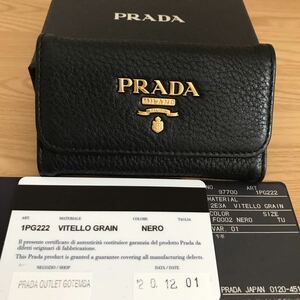 美品　PRADA プラダ　キーケース　カードケース　黒